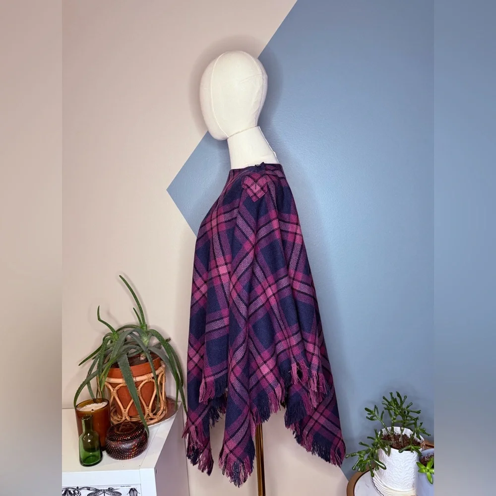 Vintage Mignorr International Wool Blend Plaid Poncho Cape Wrap Hong Kong Made - Picture 3 of 10